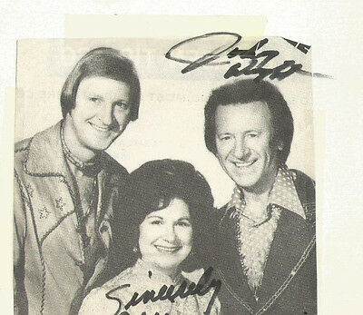 Estate Sale Country Music Autographs Kitty Wells & Johnny Wright